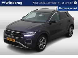 Zwart Gebruikt 2022 VW T-Roc Edition SUV | € 23.950 (Eerlijke prijs)