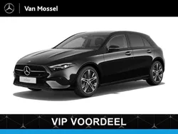 Zwart Nieuw 2025 Mercedes A180 Luxury Hatchback | € 44.150