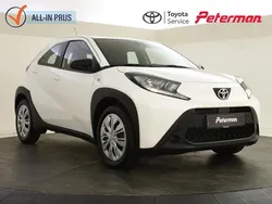 Wit Gebruikt 2024 Toyota Aygo Play Hatchback | € 17.299 (Eerlijke prijs)