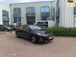 Zwart Gebruikt 2017 Hyundai Ioniq Comfort Sedan | € 12.995 (Eerlijke prijs)