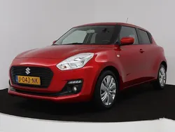 Rood Gebruikt 2020 Suzuki Swift Hatchback | € 14.945 (Goede deal)