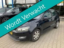 Zwart Gebruikt 2010 VW Polo Hatchback | € 4.745 (Eerlijke prijs)