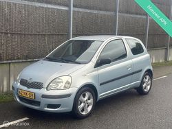 Blauw Gebruikt 2003 Toyota Yaris Hatchback | € 1.899 (Eerlijke prijs)