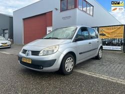Grijs Gebruikt 2006 Renault Scénic II Authentique MPV | € 1.999
