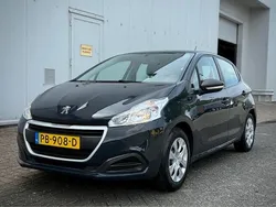Grijs Gebruikt 2017 Peugeot 208 Access Hatchback | € 4.950 (Super prijs)