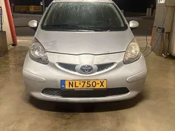 Grijs Gebruikt 2006 Toyota Aygo Hatchback | € 1.100 (Goede deal)