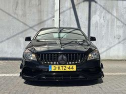 Zwart Gebruikt 2013 Mercedes CLA180 Ambition Sedan | € 12.000 (Goede deal)