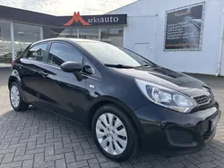 Zwart Gebruikt 2013 Kia Rio Plus Hatchback | € 7.940 (Eerlijke prijs)