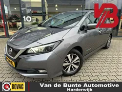 Grijs, metallic lak Gebruikt 2021 Nissan Leaf Acenta Hatchback | € 15.750 (Eerlijke prijs)