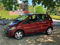 Rood Gebruikt 2000 Mercedes A160 Avantgarde MPV | € 795