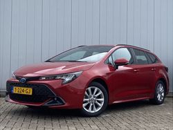 Rood Gebruikt 2023 Toyota Corolla Active Stationwagen | € 29.499 (Duur)