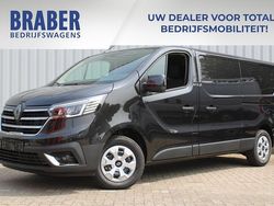 Zwart Gebruikt 2024 Renault Trafic MPV | € 30.442 (Iets duurder)