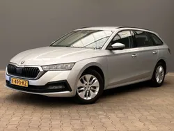 Grijs Gebruikt 2021 Skoda Octavia Business Line Stationwagen | € 20.750 (Eerlijke prijs)