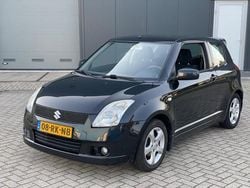 Zwart Gebruikt 2005 Suzuki Swift Exclusive Hatchback | € 1.950