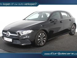 Zwart, metallic lak Gebruikt 2021 Mercedes A180 Business Hatchback | € 21.300 (Super prijs)
