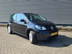 Zwart Gebruikt 2017 VW up! Hatchback | € 8.600 (Eerlijke prijs)
