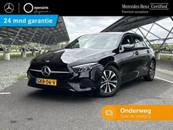 Zwart Gebruikt 2024 Mercedes A180 Edition Hatchback | € 31.850 (Goede deal)
