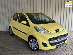 Geel Gebruikt 2009 Peugeot 107 Hatchback | € 2.499 (Goede deal)