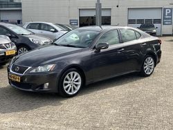 Bruin Gebruikt 2008 Lexus IS250 Executive Line Sedan | € 8.250 (Eerlijke prijs)