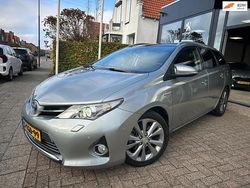 Grijs (metallic) Gebruikt 2013 Toyota Auris Touring Sports Stationwagen | € 8.950 (Eerlijke prijs)