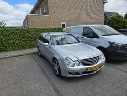 Zilver Gebruikt 2007 Mercedes E200 Classic Stationwagen | € 2.150