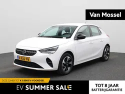 Wit Gebruikt 2022 Opel Corsa-e Elegance Hatchback | € 18.440 (Eerlijke prijs)