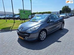 Grijs, metallic lak Gebruikt 2008 Peugeot 207 CC Sport Cabriolet | € 1.999 (Eerlijke prijs)
