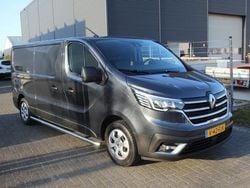 Grijs Gebruikt 2024 Renault Trafic Van | € 22.750 (Super prijs)