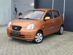 Oranje Gebruikt 2005 Kia Picanto LX Hatchback | € 1.999 (Eerlijke prijs)