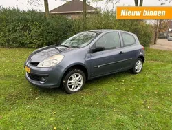 Blauw Gebruikt 2007 Renault Clio II Expression Hatchback | € 1.690 (Eerlijke prijs)