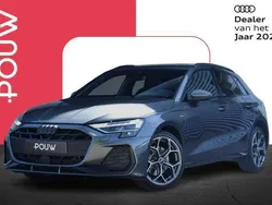 Grijs Nieuw 2025 Audi A3 Sportback e-tron S-Line Sedan | € 48.450 (Iets duurder)