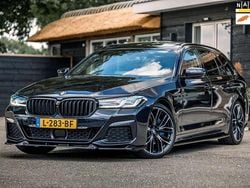 Zwart Gebruikt 2021 BMW 530 M Sport Stationwagen | € 37.950 (Eerlijke prijs)
