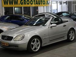 Grijs, metallic lak Gebruikt 1998 Mercedes SLK200 Cabriolet | € 3.444 (Super prijs)