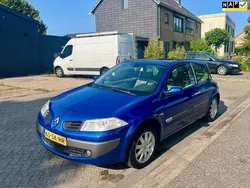 Blauw Gebruikt 2006 Renault Mégane II Hatchback | € 1.950 (Eerlijke prijs)
