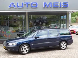 Blauw, metallic lak Gebruikt 2001 Volvo V70 Comfort Stationwagen | € 1.995 (Iets duurder)
