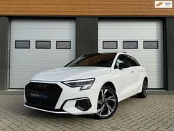Wit Gebruikt 2021 Audi A3 Sportback S-Line Hatchback | € 32.490 (Duur)