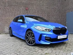 Blauw Gebruikt 2020 BMW 118 Executive Hatchback | € 22.999 (Eerlijke prijs)