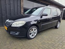 Zwart (metallic) Gebruikt 2007 Skoda Roomster Sport MPV | € 1.395 (Goede deal)