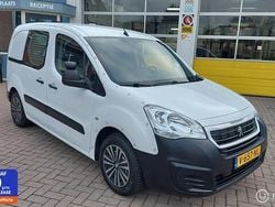 Wit Gebruikt 2018 Peugeot Partner Premium Van | € 10.950 (Iets duurder)