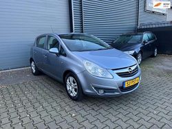 Grijs Gebruikt 2010 Opel Corsa Edition Hatchback | € 1.995 (Goede deal)