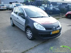 Grijs Gebruikt 2005 Renault Clio II Authentique Hatchback | € 1.450 (Goede deal)