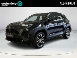 Zwart Gebruikt 2024 Toyota Yaris Cross SUV | € 28.945 (Eerlijke prijs)