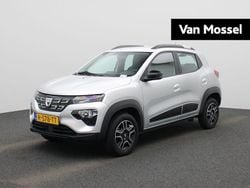 Grijs Gebruikt 2022 Dacia Spring Comfort Hatchback | € 9.740 (Eerlijke prijs)