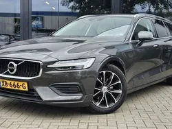 Grijs Gebruikt 2018 Volvo V60 Momentum Stationwagen | € 16.800