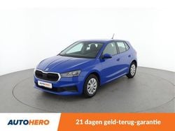 Blauw (metallic) Gebruikt 2023 Skoda Fabia Ambition Hatchback | € 15.349 (Goede deal)