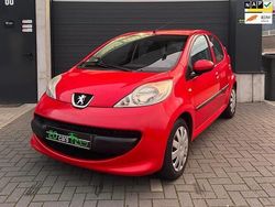 Rood Gebruikt 2006 Peugeot 107 Hatchback | € 1.995 (Eerlijke prijs)