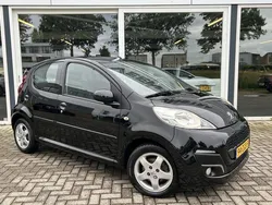 Zwart Gebruikt 2012 Peugeot 107 Active Hatchback | € 2.950 (Eerlijke prijs)