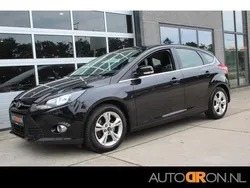 Zwart, metallic lak Gebruikt 2012 Ford Focus Trend Hatchback | € 5.995 (Eerlijke prijs)