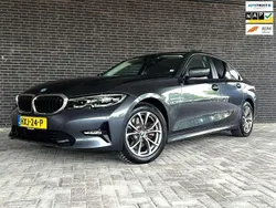 Grijs, metallic lak Gebruikt 2022 BMW 320e Sedan | € 26.940