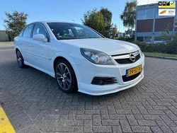 Wit Gebruikt 2006 Opel Vectra GTS Executive Hatchback | € 1.950 (Eerlijke prijs)